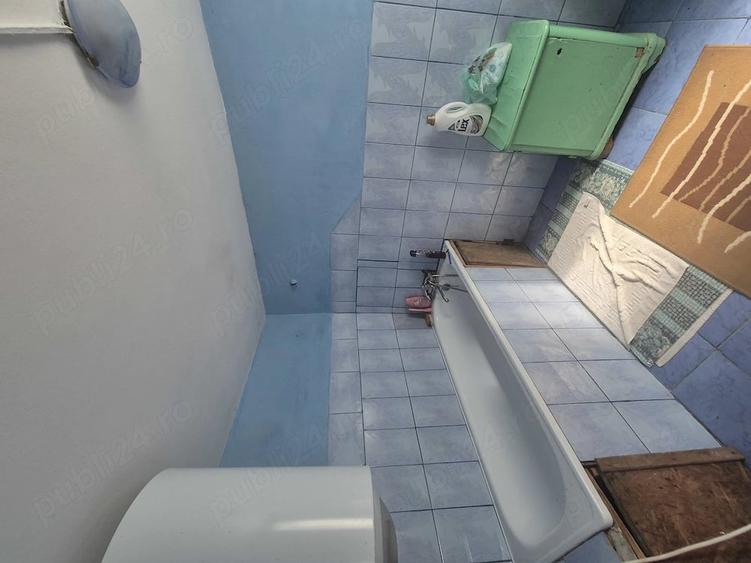 Casă cu 4 camere cu Canalizare în Independența