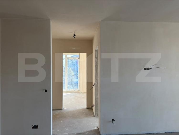 Apartament cu 2 camere semidecomandat în Mărăști