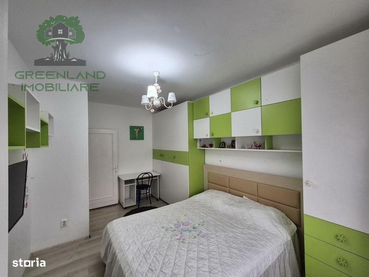 Apartament cu 2 camere decomandat în Podu Roș