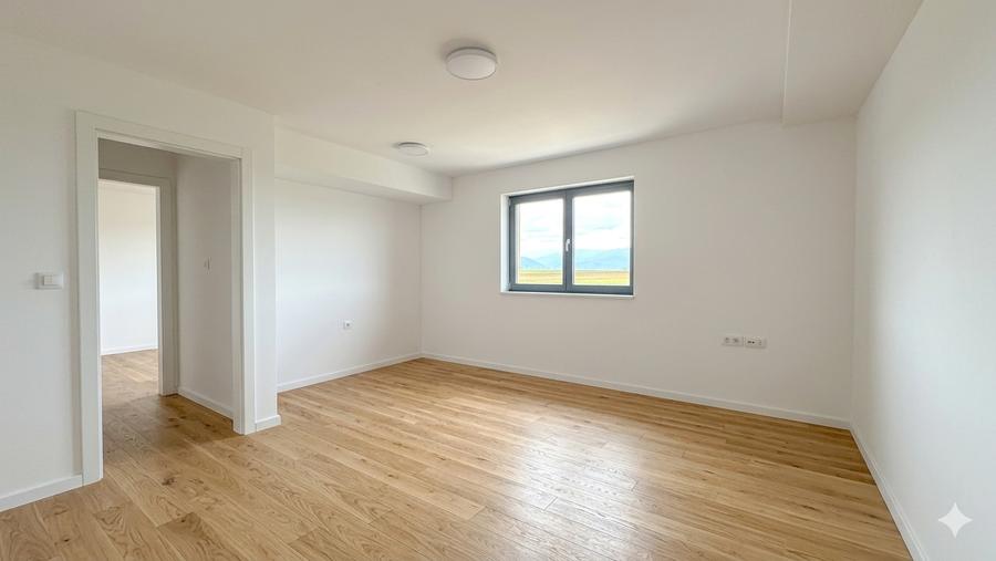 Casă individuală cu 4 camere cu Teren 900 Mp în Tărlungeni