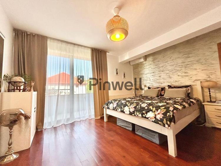 Casă individuală cu 8 camere cu Canalizare în Odăile