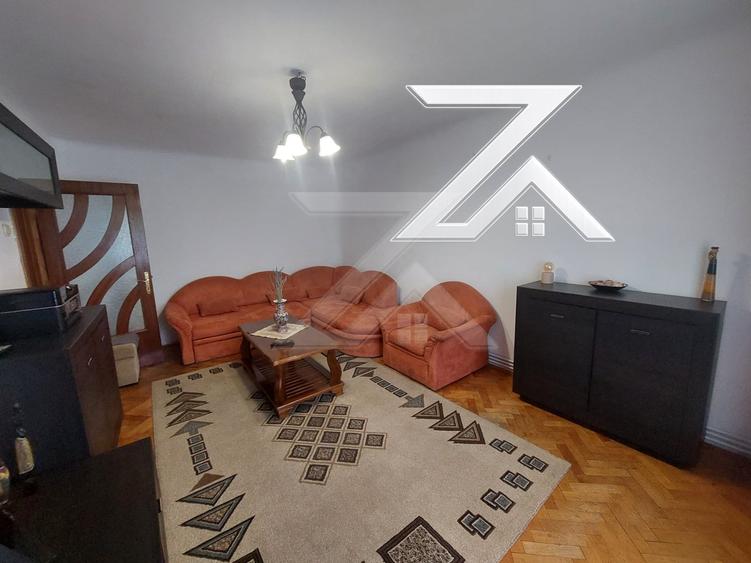 Apartament cu 3 camere decomandat, mobilat în Rovine