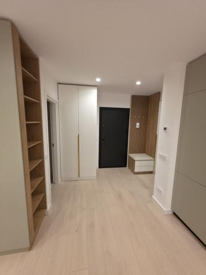 Apartament cu 2 camere semidecomandat în Prelungirea Ghencea