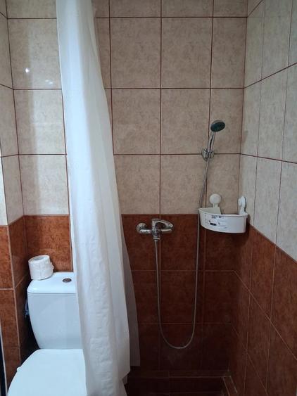 Garsonieră decomandată în Titan