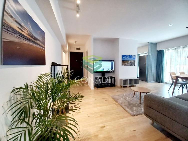 Apartament cu 3 camere semidecomandat în Aviației