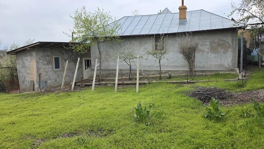 Casă cu 4 camere cu Teren 506 Mp în Călugăreni