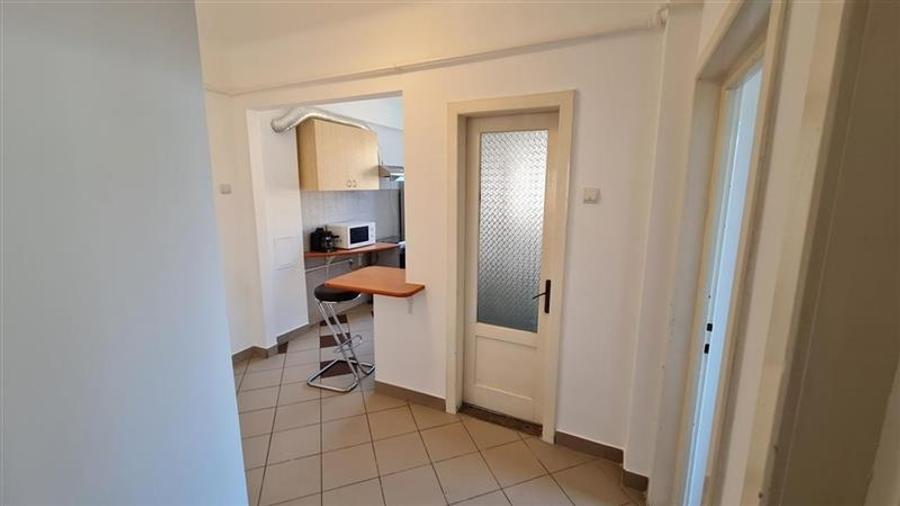 Apartament cu 2 camere decomandat în Gara Mare