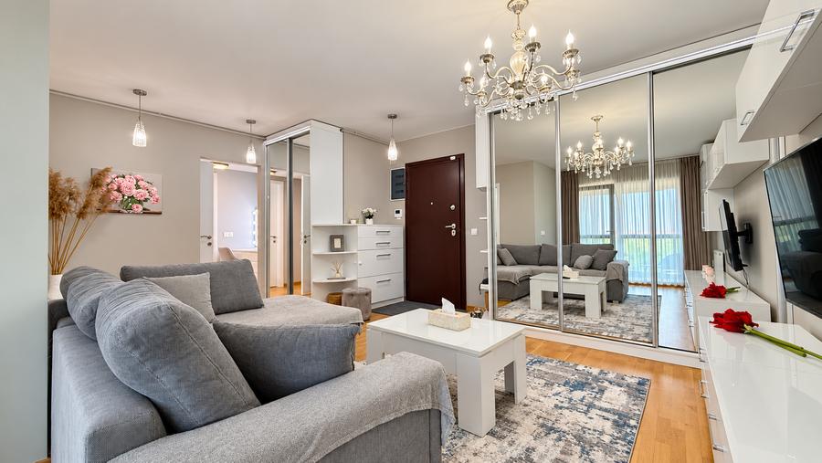 Apartament cu 2 camere decomandat în Parcul Circului
