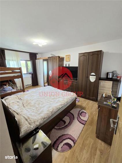 Apartament cu 3 camere, mobilat în Sud