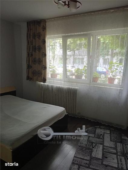 Apartament cu 2 camere semidecomandat în Podu Roș