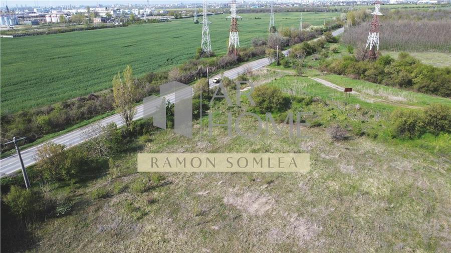 Teren Construcții intravilan de 16142 mp, în Est