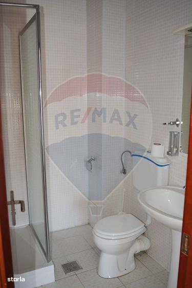 Spațiu comercial, de 720 mp, în Central