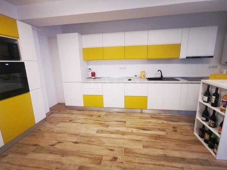 Apartament cu 2 camere semidecomandat, mobilat în Baciu
