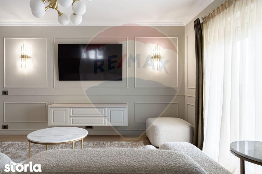 Apartament cu 3 camere, mobilat în Subcetate