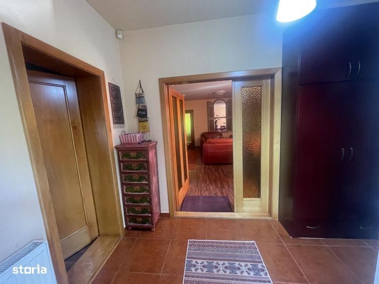 Casă cu 4 camere cu Teren 500 Mp în Șelimbăr
