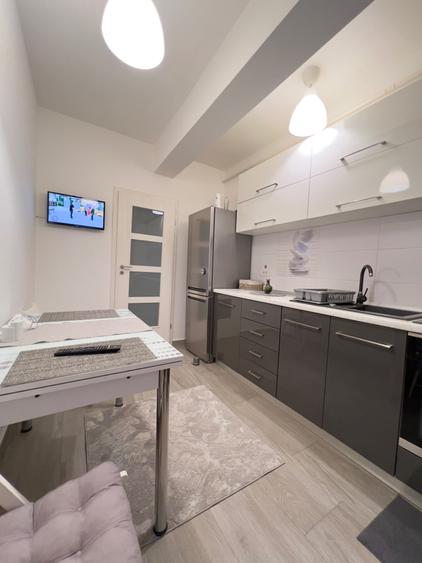 Apartament cu 2 camere decomandat în Metalurgiei