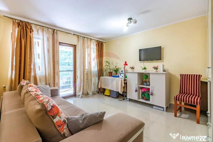 Apartament cu 2 camere decomandat în Sud