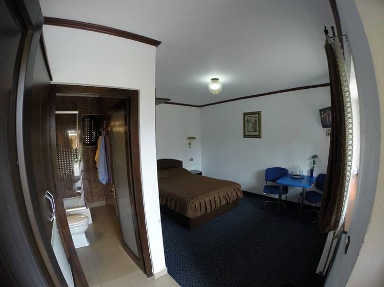 Casă cu 5 camere cu Teren 535 Mp în Nord-Est