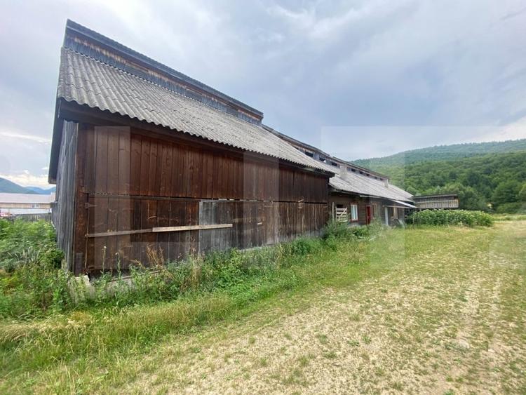 Spațiu industrial, de 994 mp, în Ghelința