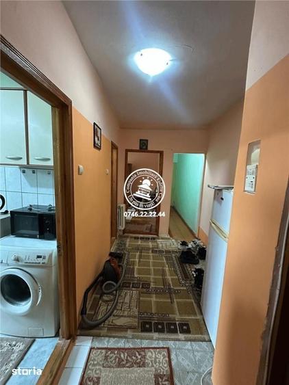 Apartament cu 2 camere decomandat în Bucșinescu
