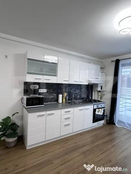 Apartament cu 2 camere semidecomandat în Calea Moldovei