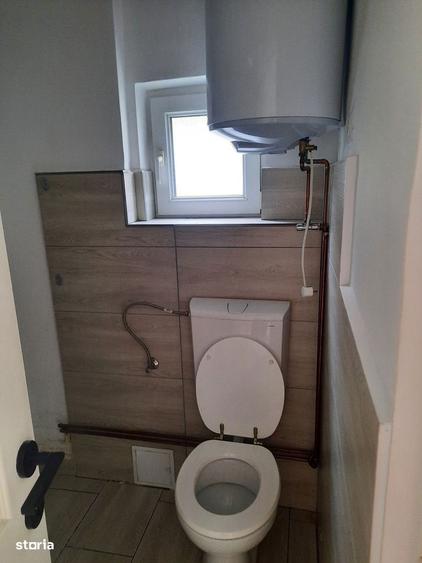Spațiu comercial, de 100 mp, în Central