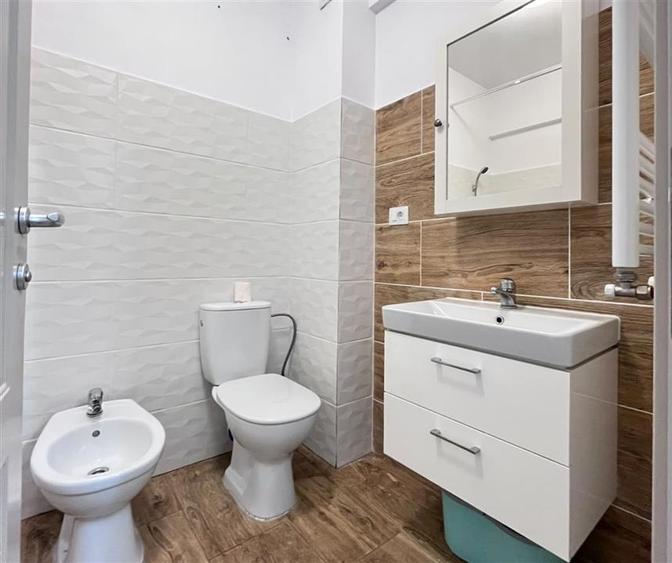 Apartament cu 2 camere decomandat, mobilat în Cug