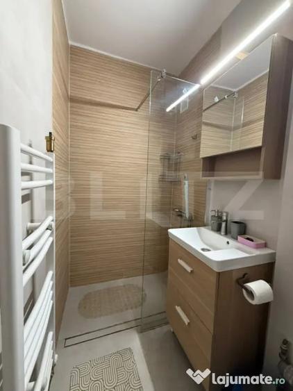 Apartament cu 2 camere semidecomandat în Democrației