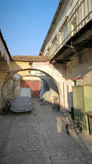 Casă cu 4 camere cu Teren 317 Mp în Dumbrăveni