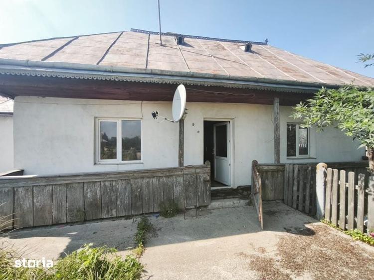 Casă cu 3 camere cu Teren 900 Mp în Dărmănești