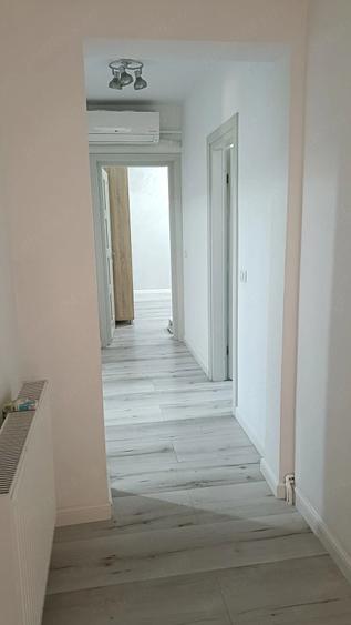 Apartament cu 3 camere decomandat în Ostroveni