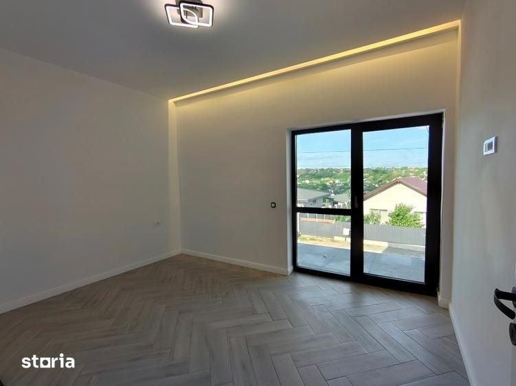 Casă cu 5 camere cu Teren 200 Mp în Valea Lupului