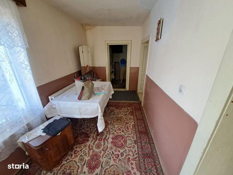 Casă cu 3 camere în Ruși