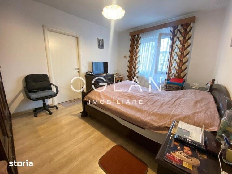 Apartament cu 3 camere, mobilat în Vasile Aaron