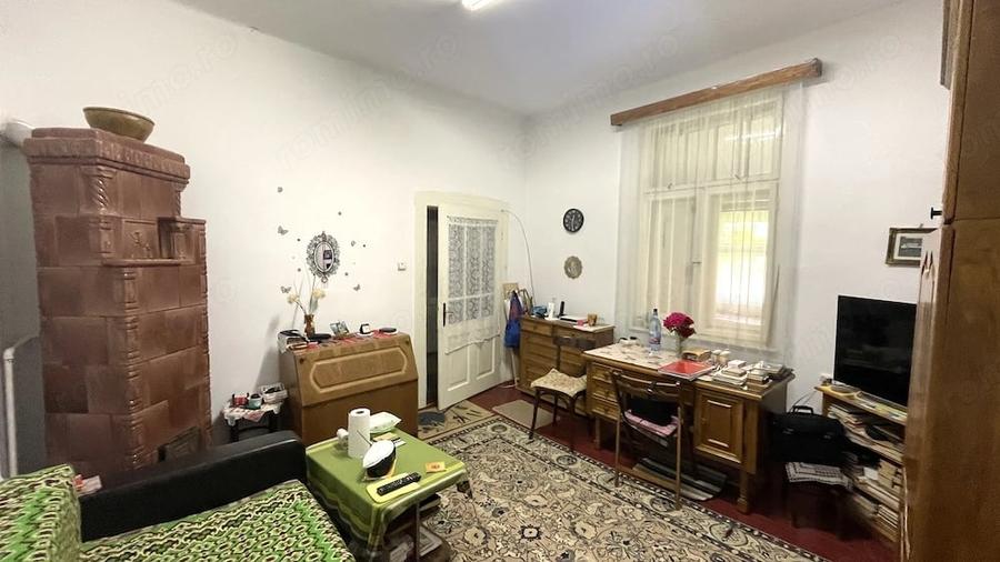 Casă cu 2 camere cu Teren 360 Mp în Mărăști