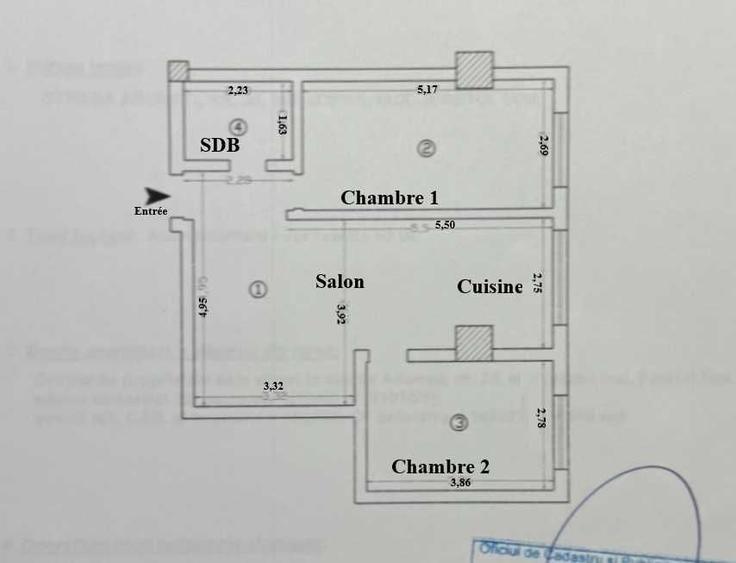 Apartament cu 3 camere semidecomandat în Central