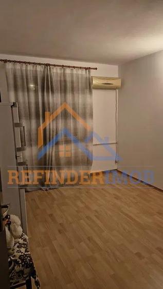 Apartament cu 3 camere decomandat, mobilat în Rahova