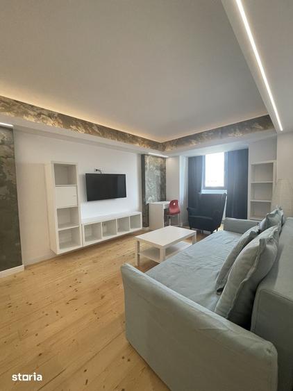 Apartament cu 2 camere decomandat, mobilat în Central