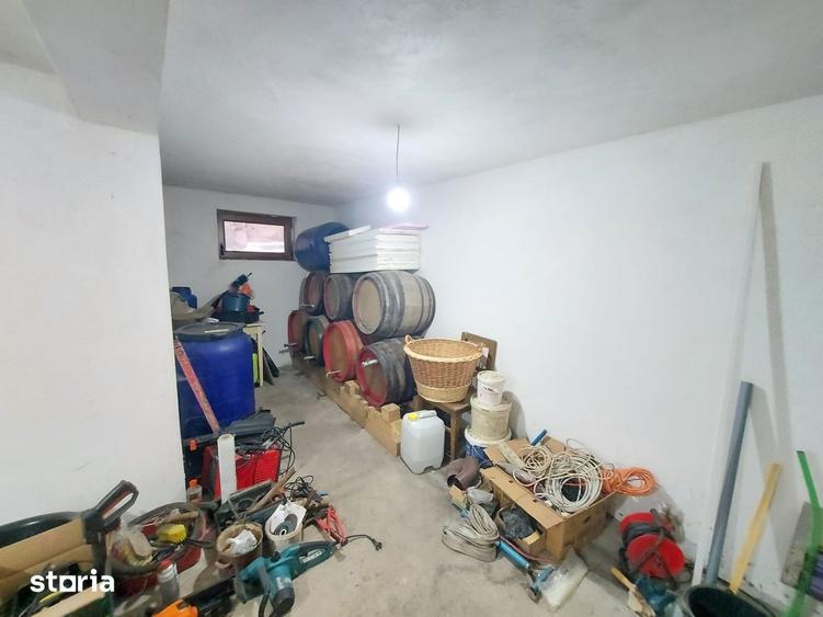 Casă cu 4 camere decomandat cu Teren 710 Mp în Poplaca
