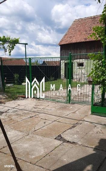 Casă cu 2 camere cu Teren 2400 Mp în Ucea
