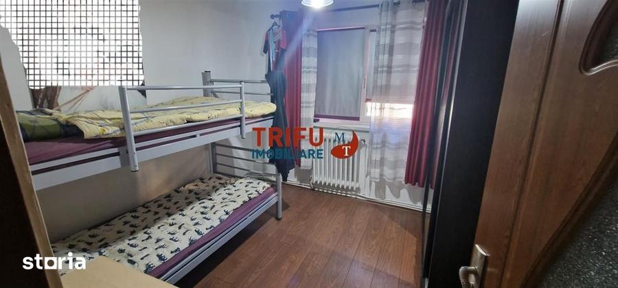 Apartament cu 3 camere decomandat în Central