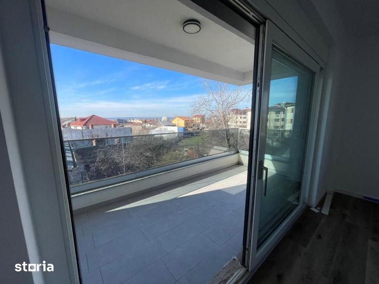 Apartament cu 3 camere decomandat în Siloz