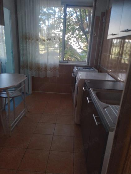 Apartament cu 2 camere semidecomandat în Iancului