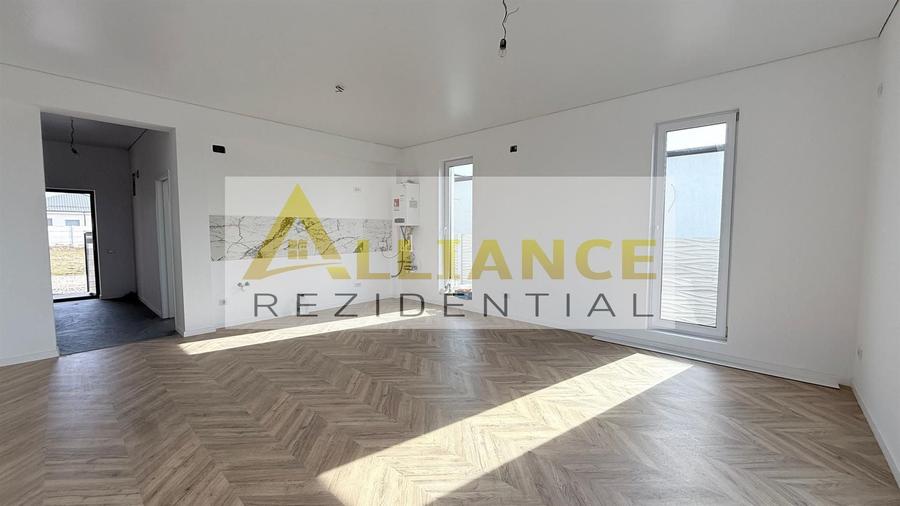 Casa Individuala - 4 camere - 2 bai - 371 mp teren - 6