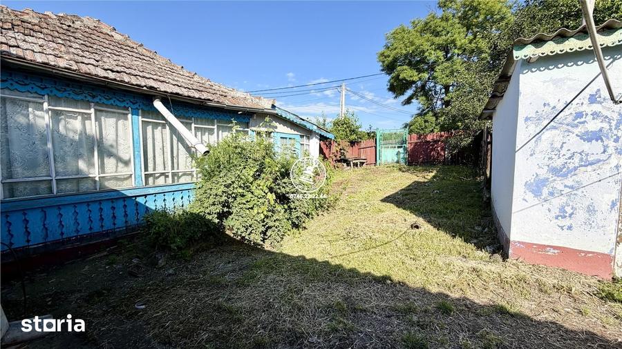 Casă cu 3 camere cu Teren 1194 Mp în Popricani