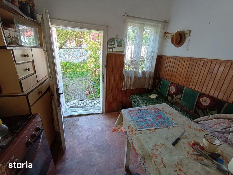 Casa cu 2 camere centrala / str. Liliacului - 8
