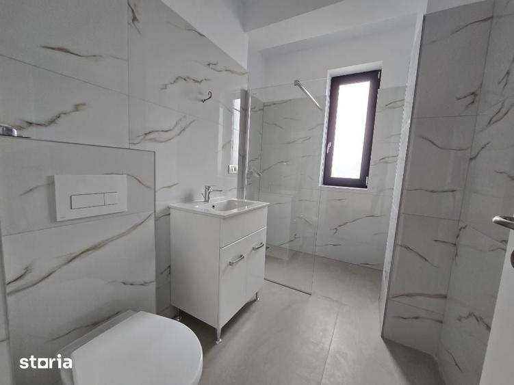 Apartament cu 3 camere în Cetate