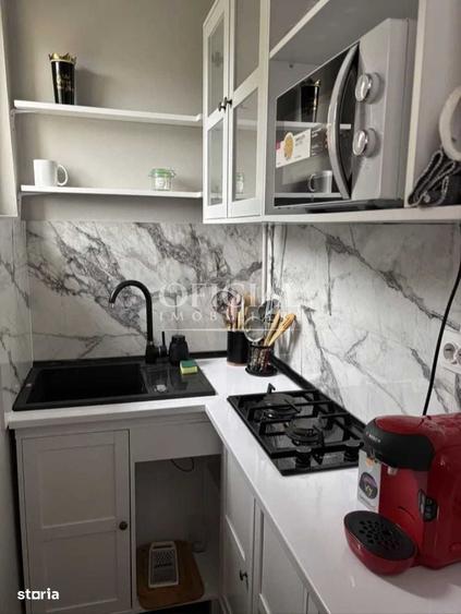 Apartament 3 Camere | 38 Mp | Modern | Gheorgheni Hotel Royal Busteni - 1