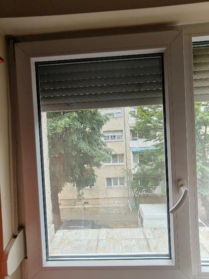 Apartament cu 3 camere semidecomandat, mobilat în Micro 16
