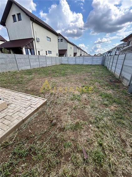 Vila individuala 4 camere, 3 bai - 566mp teren - 17